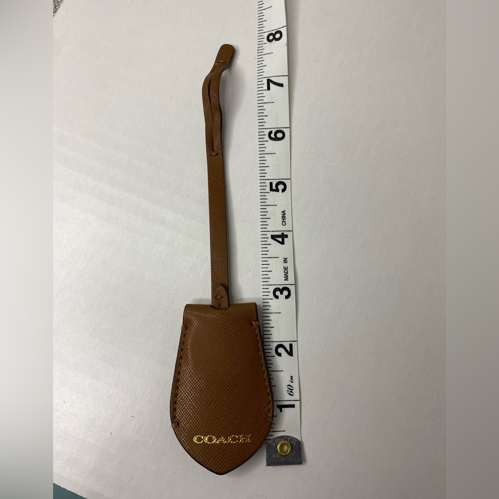 Coach keychain brown hangtag - Picture 4 of 4